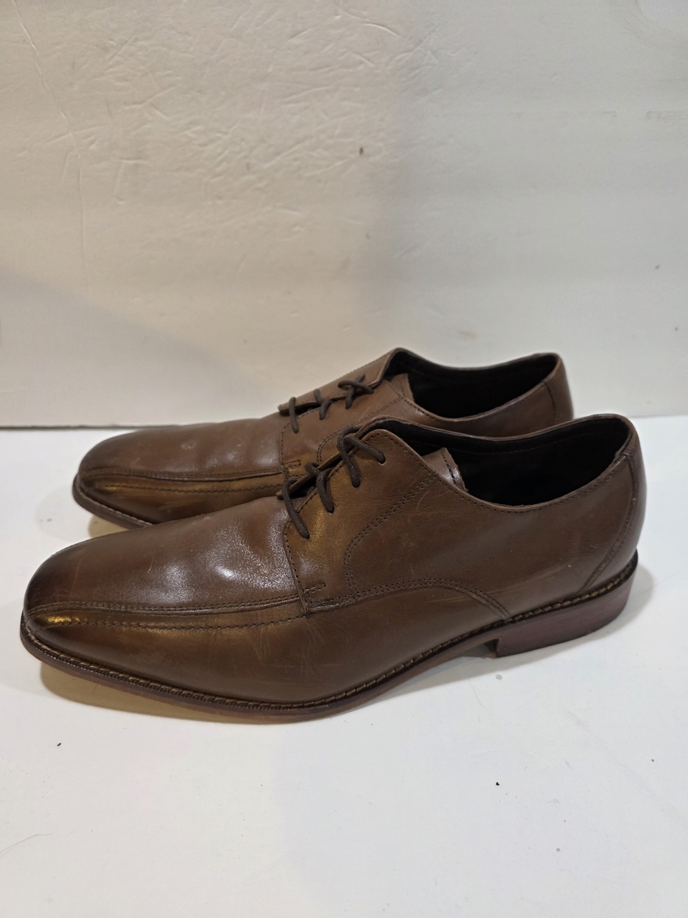 Classic Brown Men’s Leather Dress Oxfords 10 D Florsheims 11483-257